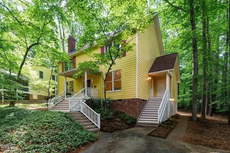 105 Bristol Drive Chapel Hill NC 27516