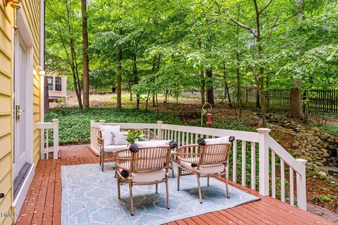 105 Bristol Drive Chapel Hill NC 27516