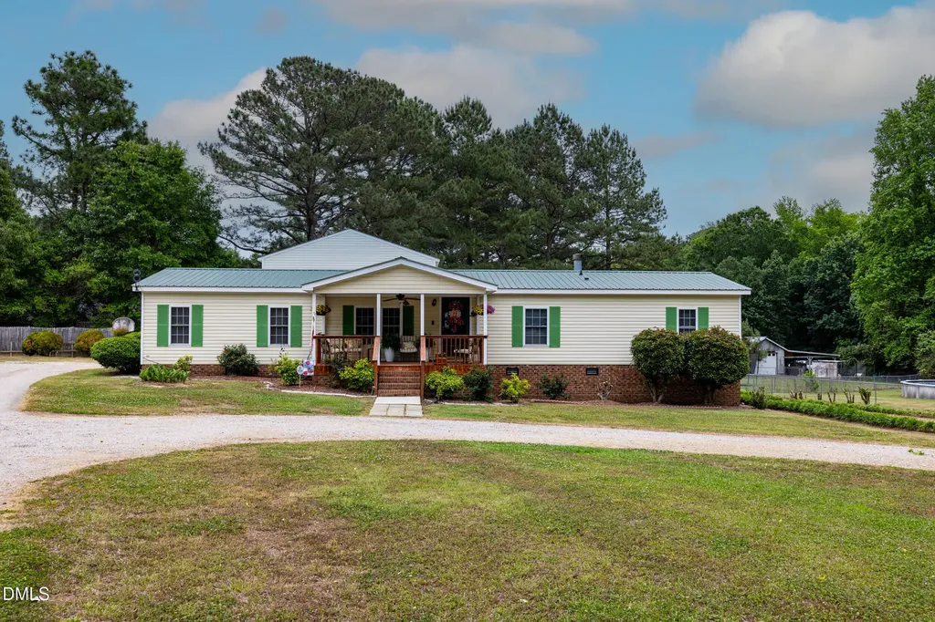 111 Cockrell Avenue Kenly NC 27542