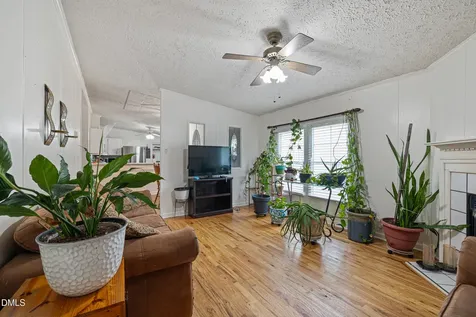 111 Cockrell Avenue Kenly NC 27542
