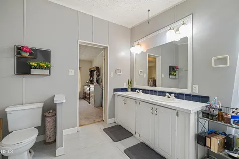 111 Cockrell Avenue Kenly NC 27542
