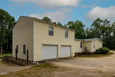 111 Cockrell Avenue Kenly NC 27542