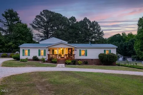 111 Cockrell Avenue Kenly NC 27542