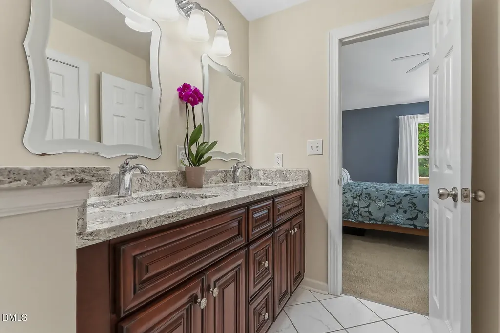 1210 Cranebridge Place Chapel Hill NC 27517