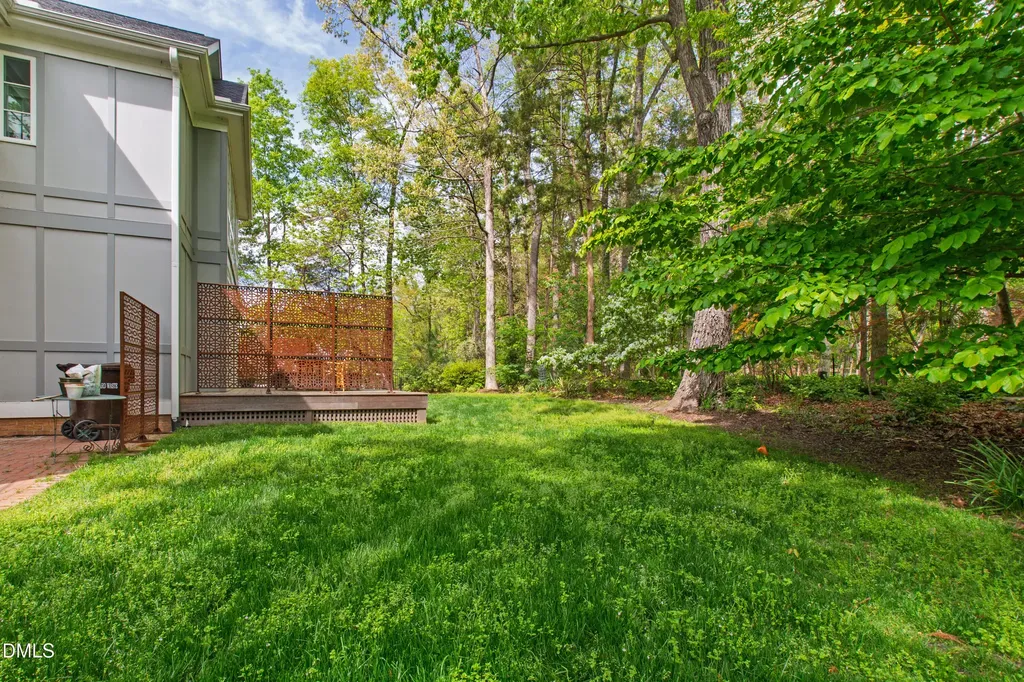 325 Nottingham Drive Chapel Hill NC 27517