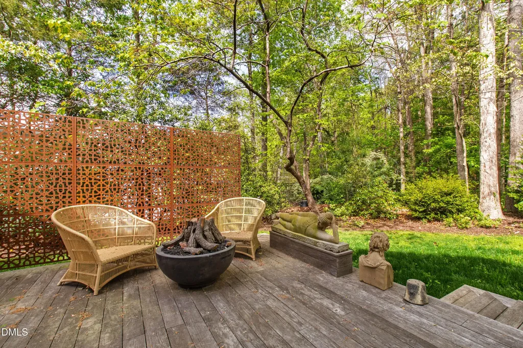 325 Nottingham Drive Chapel Hill NC 27517
