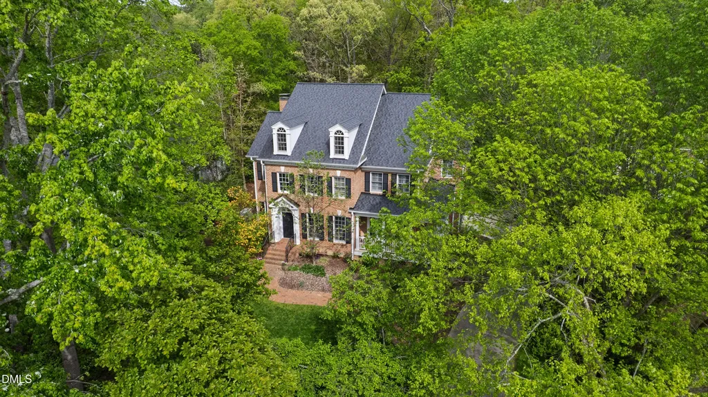 325 Nottingham Drive Chapel Hill NC 27517