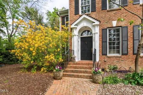 325 Nottingham Drive Chapel Hill NC 27517