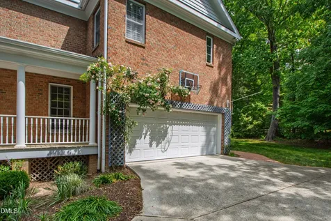 325 Nottingham Drive Chapel Hill NC 27517