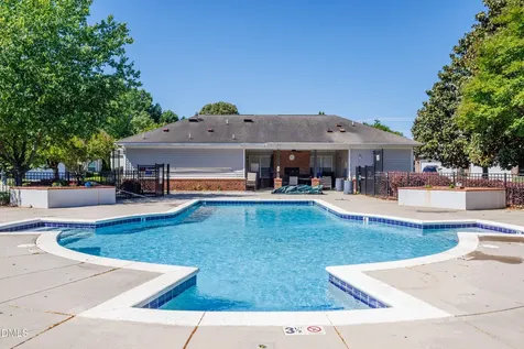 615 Oakfield Trail Mebane NC 27302