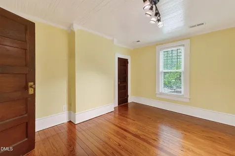 804 W Main Street Benson NC 27504