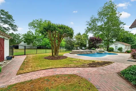 804 W Main Street Benson NC 27504