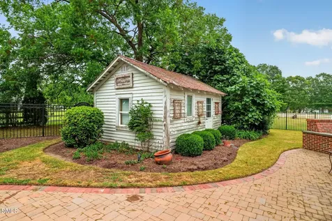 804 W Main Street Benson NC 27504