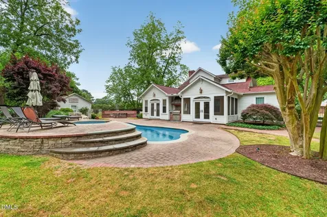 804 W Main Street Benson NC 27504