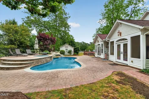 804 W Main Street Benson NC 27504