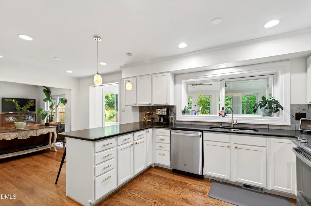 4704 Radcliff Road Raleigh NC 27609