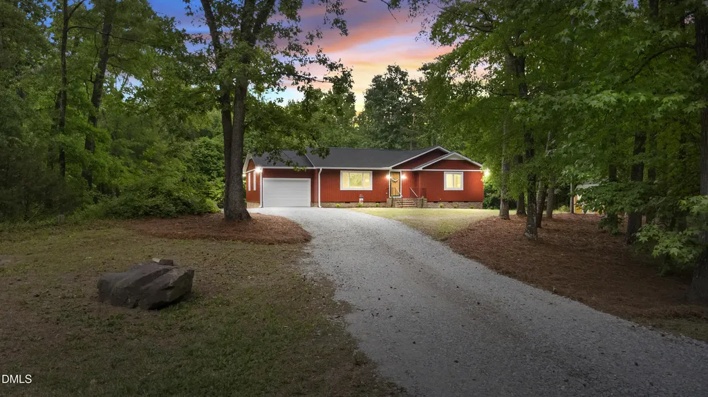 2168 Lakewood Falls Road Goldston NC 27252