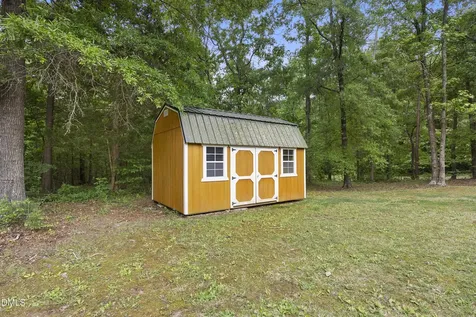 2168 Lakewood Falls Road Goldston NC 27252