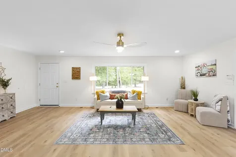 2168 Lakewood Falls Road Goldston NC 27252