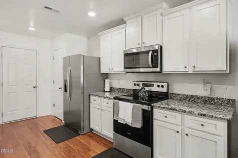 4621 Glencraig Avenue Greensboro NC 27405