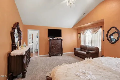 4621 Glencraig Avenue Greensboro NC 27405