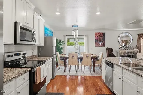 4621 Glencraig Avenue Greensboro NC 27405