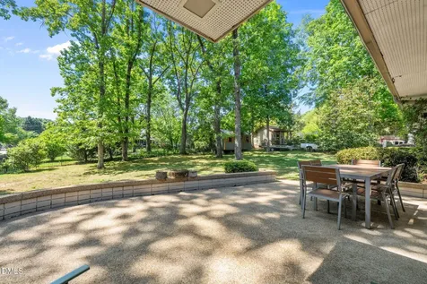 2220 Lakeview Terrace Burlington NC 27215