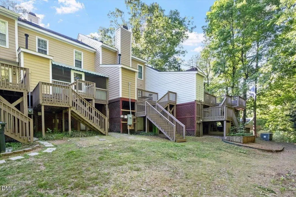 4522 Hamptonshire Drive Raleigh NC 27613