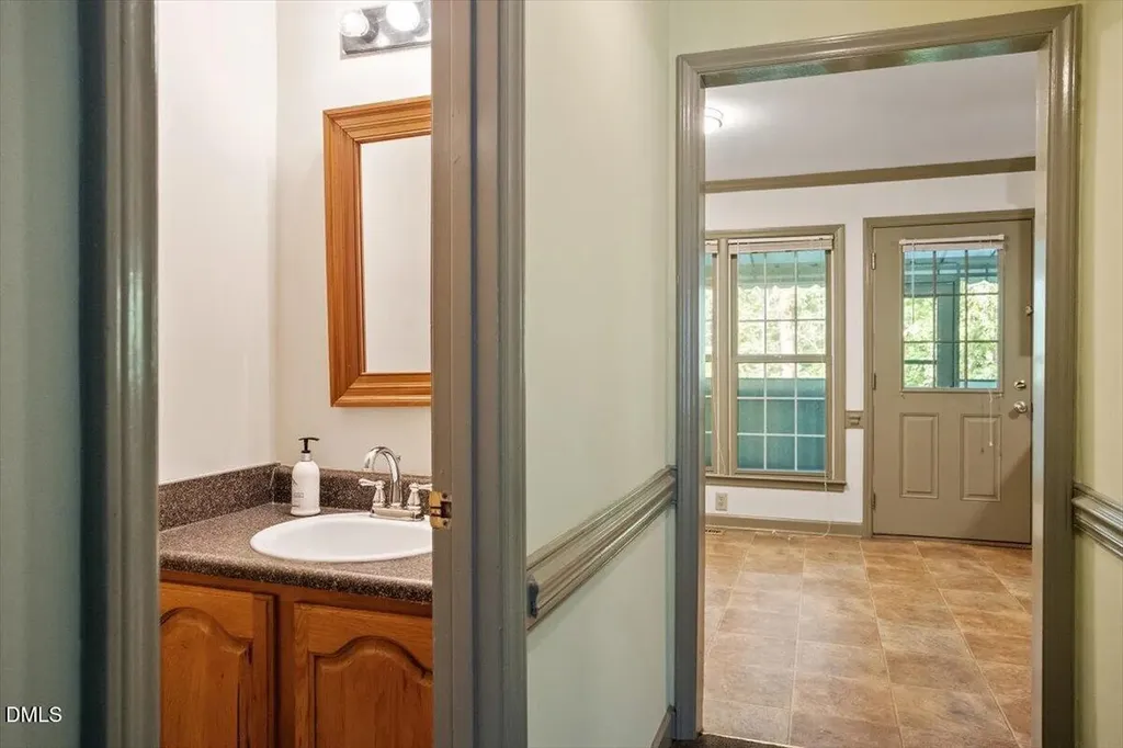 4522 Hamptonshire Drive Raleigh NC 27613