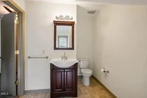 4522 Hamptonshire Drive Raleigh NC 27613