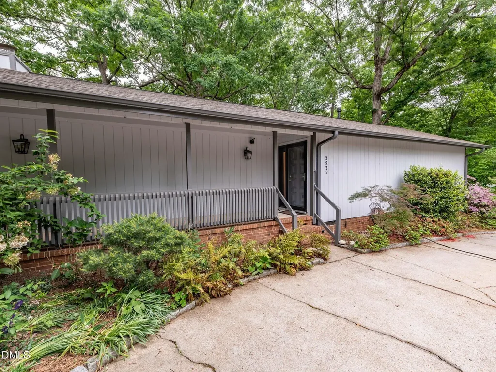 2929 Rue Sans Famille Raleigh NC 27607