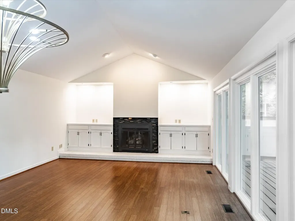 2929 Rue Sans Famille Raleigh NC 27607