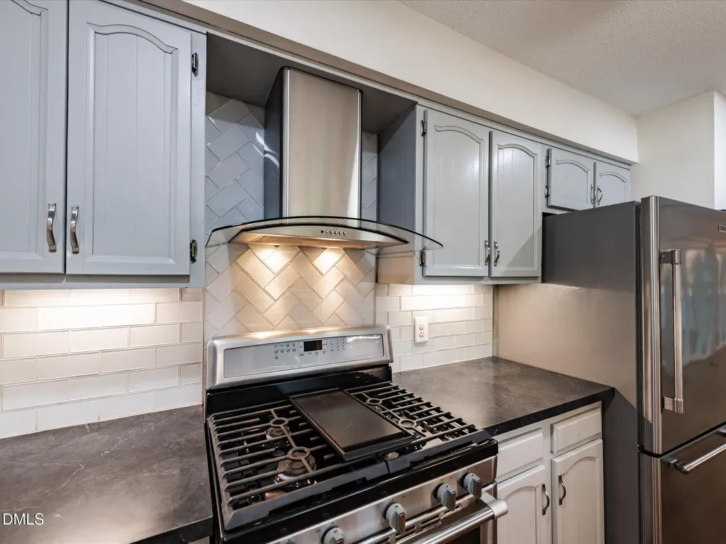 2929 Rue Sans Famille Raleigh NC 27607