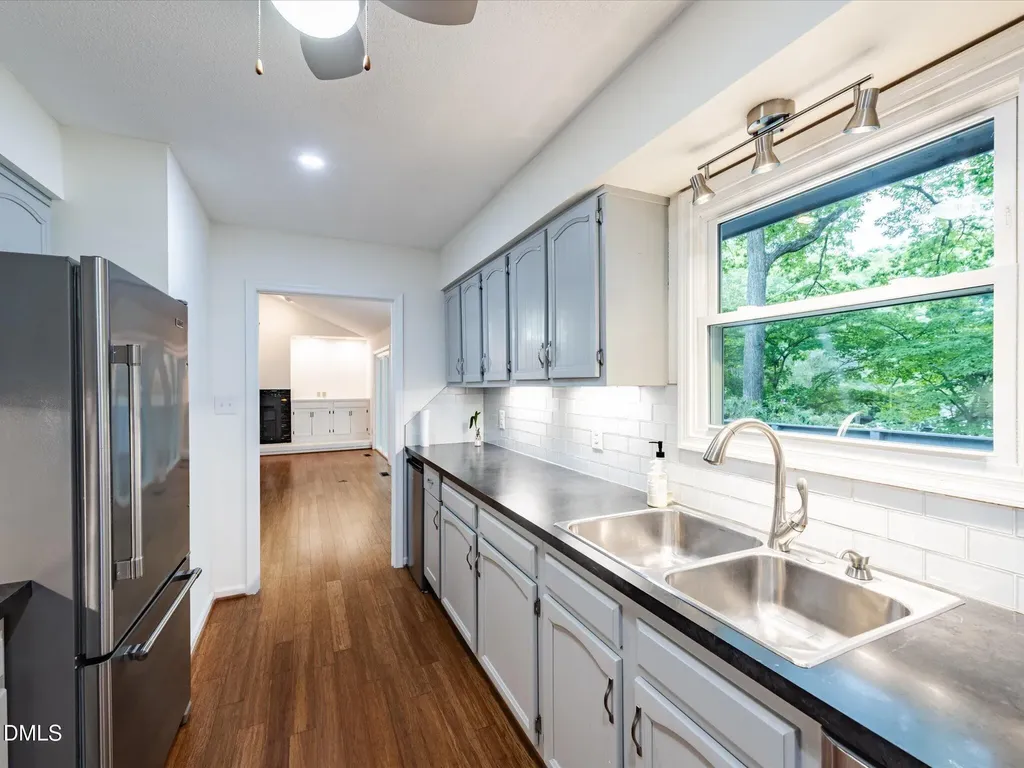 2929 Rue Sans Famille Raleigh NC 27607