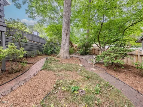 2929 Rue Sans Famille Raleigh NC 27607