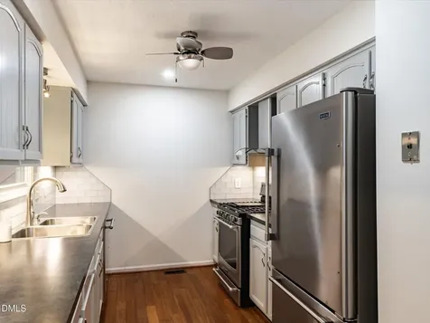 2929 Rue Sans Famille Raleigh NC 27607