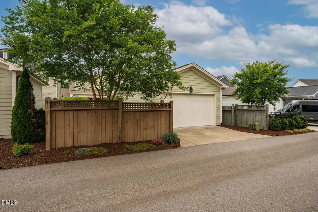 109 Old Piedmont Circle Chapel Hill NC 27516