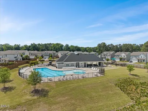 1205 Bluewater Way Durham NC 27703