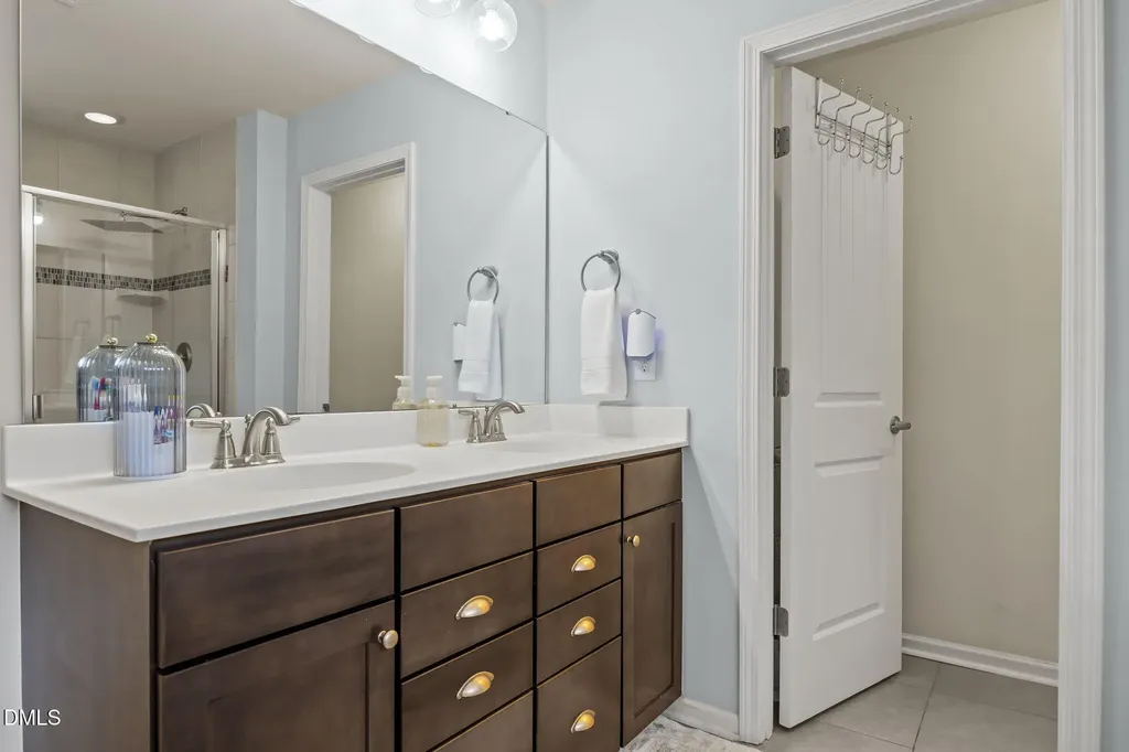 4308 Auburn Hills Raleigh NC 27616