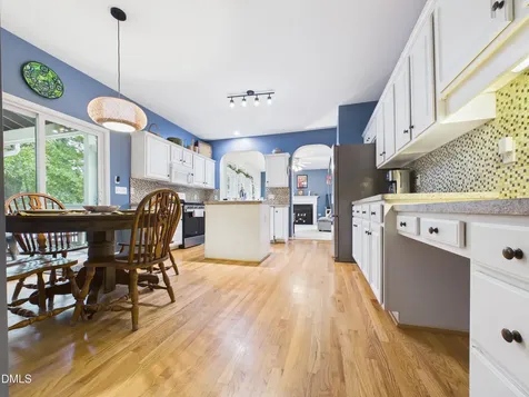 2102 Woodbury Drive Hillsborough NC 27278