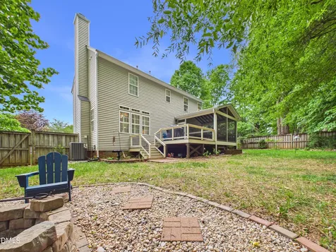 2102 Woodbury Drive Hillsborough NC 27278