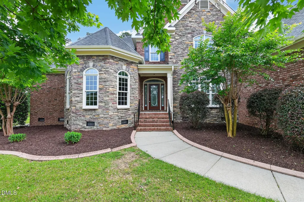 2205 Belvinwood Drive Fuquay Varina NC 27526