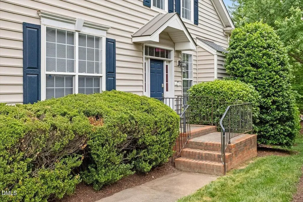 9425 Oglebay Court Raleigh NC 27617