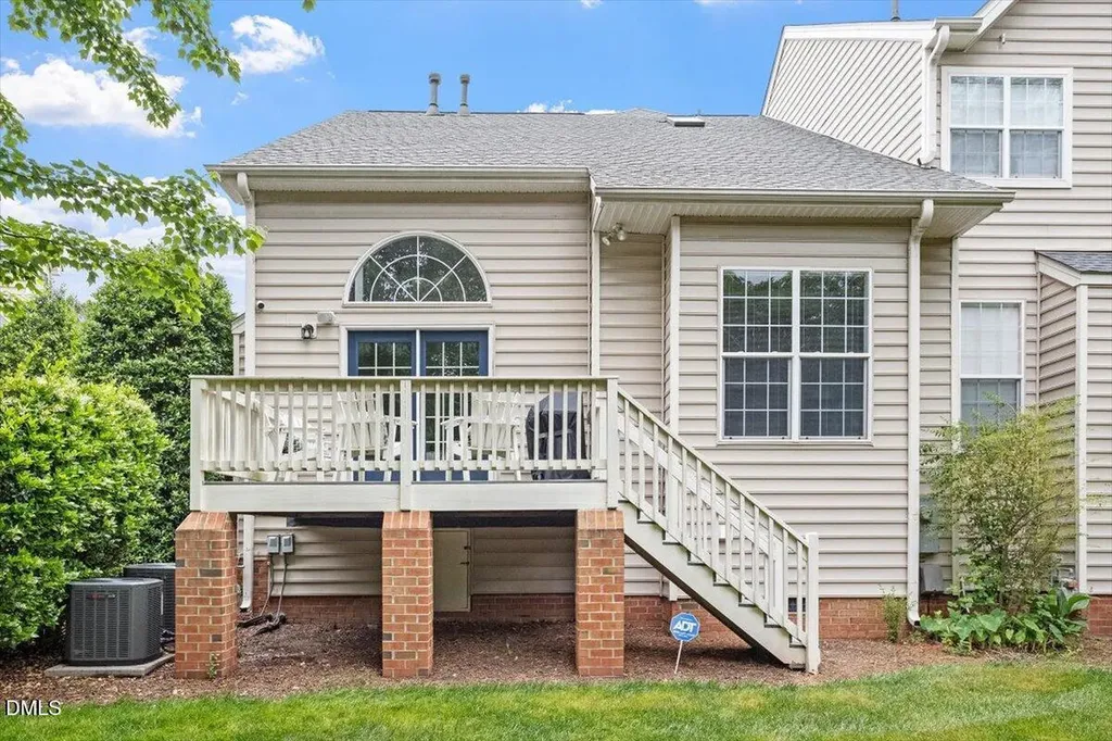 9425 Oglebay Court Raleigh NC 27617