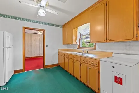 605 N Baker Street Four Oaks NC 27524