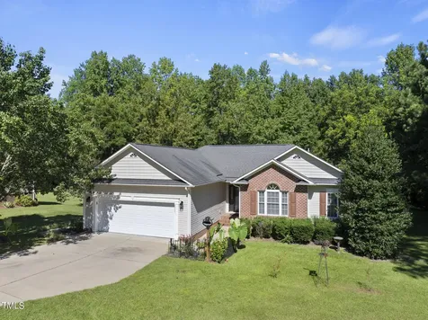2068 Nc-27 Lillington NC 27546