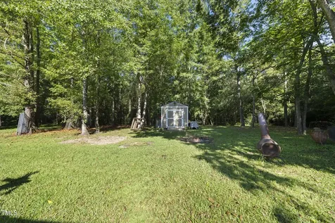 2068 Nc-27 Lillington NC 27546