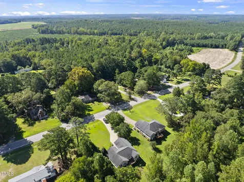 2068 Nc-27 Lillington NC 27546