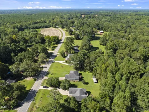 2068 Nc-27 Lillington NC 27546