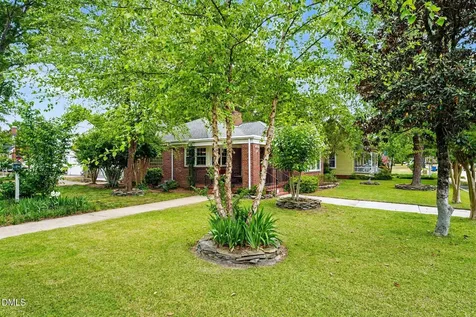203 E Davis Street Smithfield NC 27577